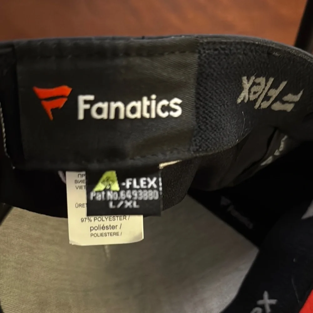 Detroit Red Wings Black and Red Cap NWT size L/XL - Picture 4 of 12